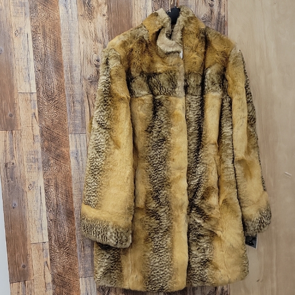 New Luxurious Red Fox Faux Fur Coat in Brown 2X - Picture 1 of 8